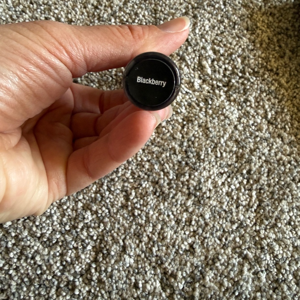 Blackberry Lipstick Lipsense SeneGence